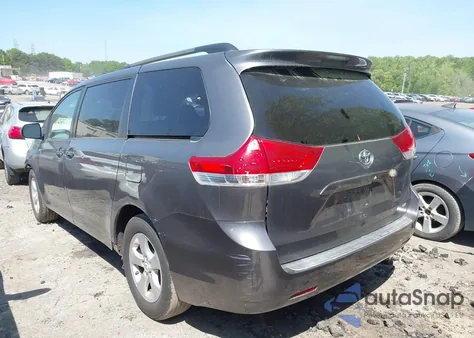 2011 Toyota Sienna Le V6 from USA, damaged, VIN 5TDKK3DC3BS112980